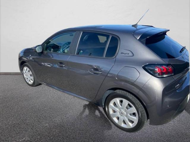 Peugeot 208 image 4