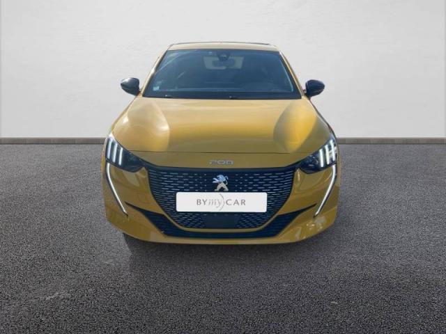 Peugeot 208 image 8