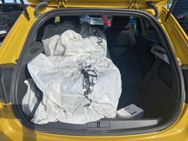 Peugeot 208 image 4