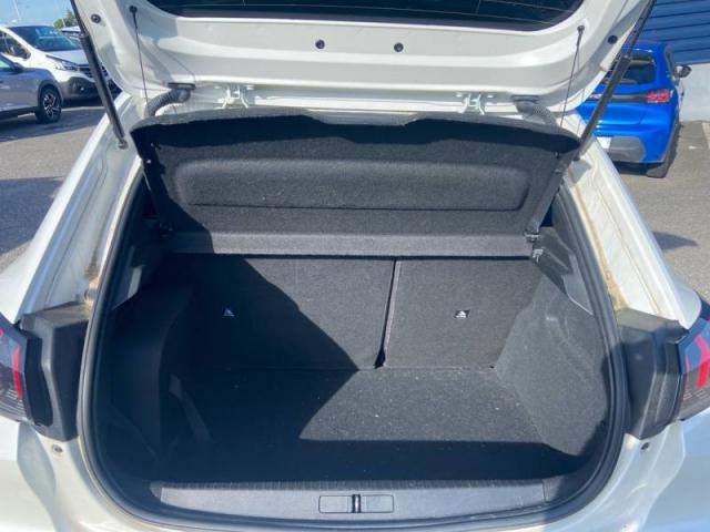 Peugeot 208 image 3