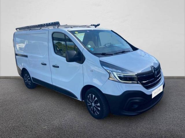 Renault Trafic image 2