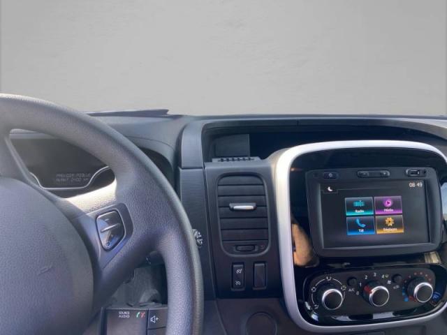 Renault Trafic image 9