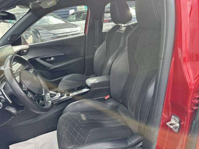 Peugeot 2008 image 1