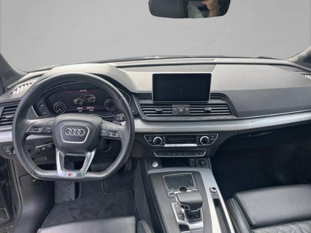 Audi Q5 image 1