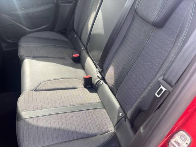 Peugeot 208 image 8