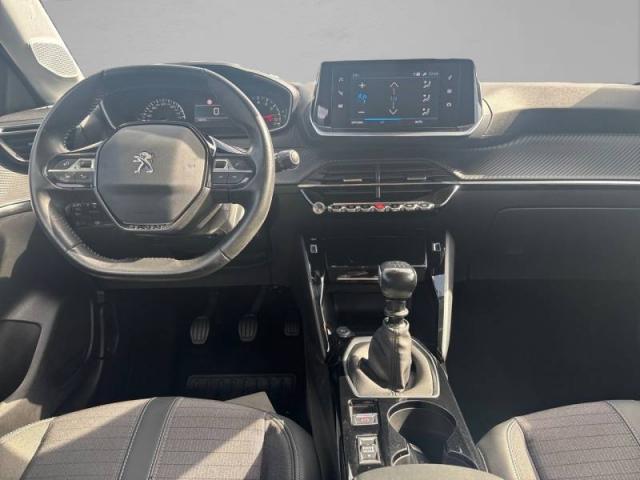 Peugeot 208 image 9
