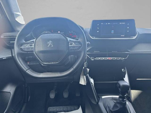 Peugeot 208 image 9