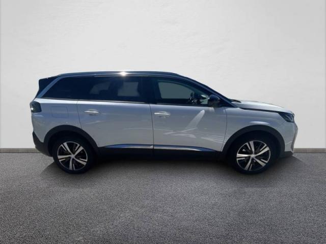 Peugeot 5008 image 8