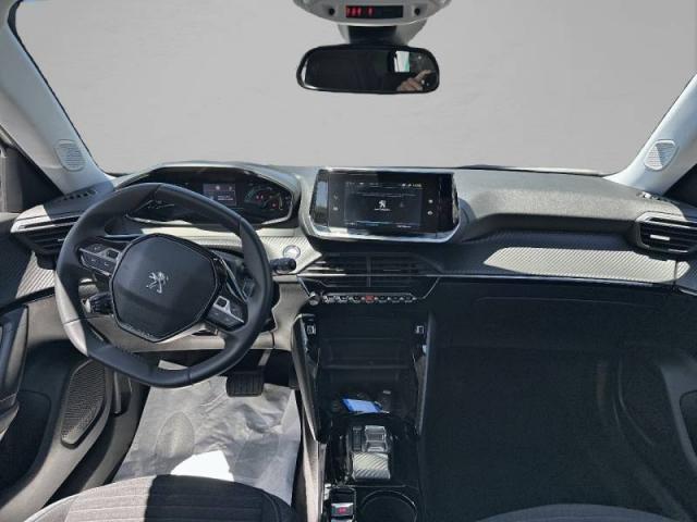 Peugeot 2008 image 7