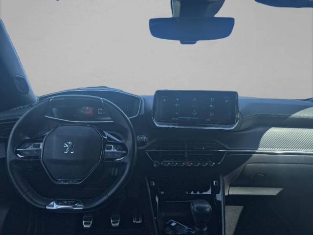 Peugeot 2008 image 3