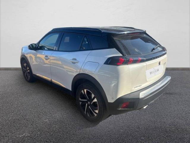Peugeot 2008 image 9