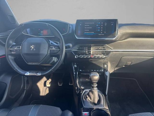 Peugeot 2008 image 3