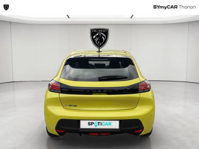 Peugeot 208 image 1