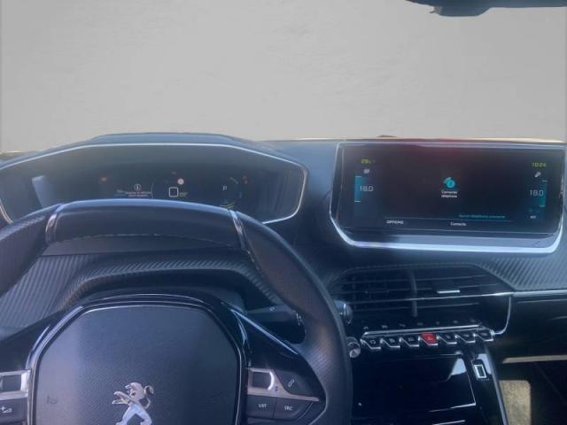 Peugeot 2008 image 3