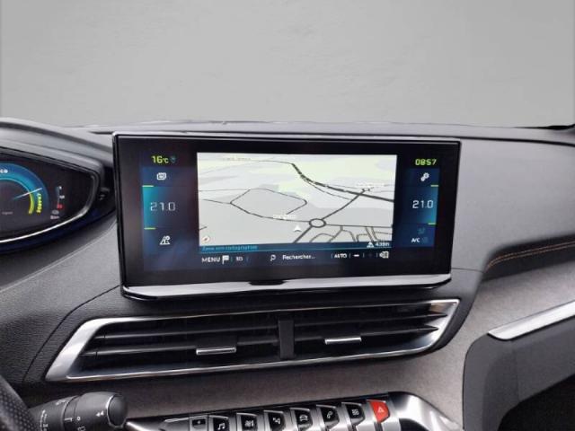 Peugeot 3008 image 2
