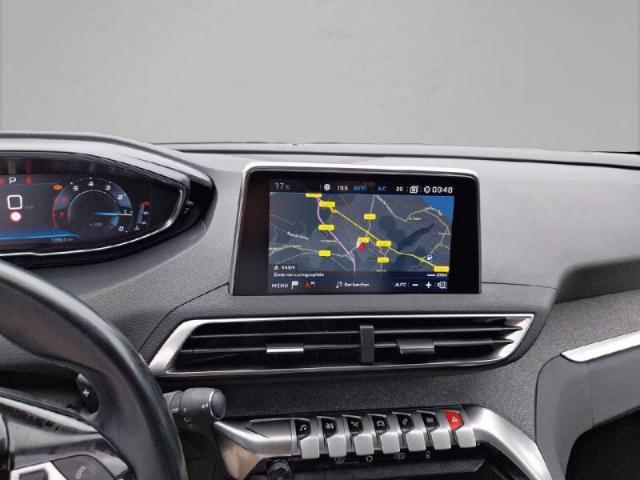 Peugeot 3008 image 3