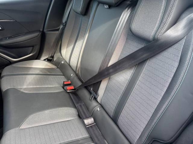 Peugeot 208 image 4