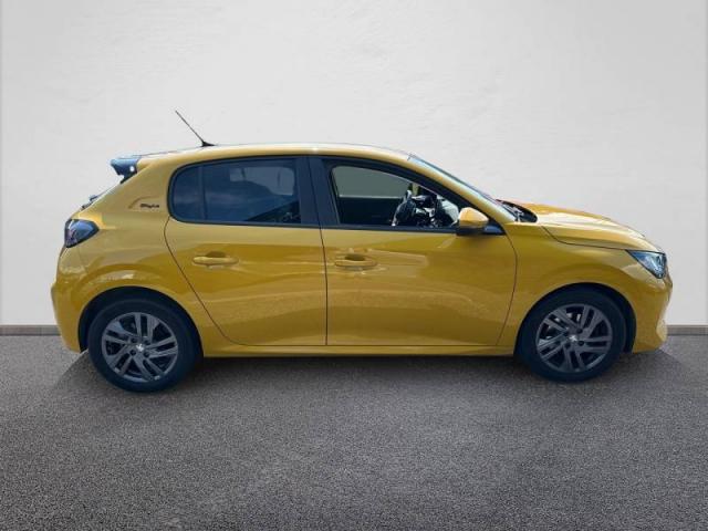 Peugeot 208 image 8