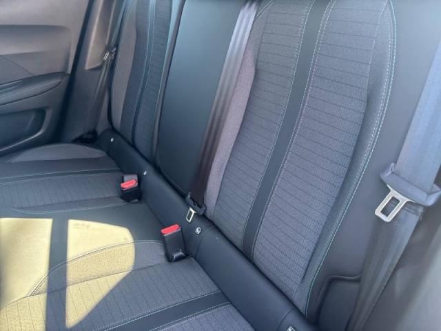 Peugeot 2008 image 5