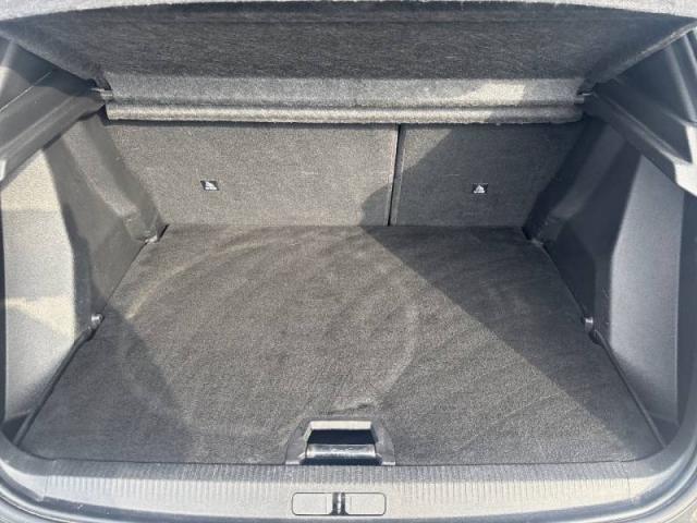 Peugeot 2008 image 2
