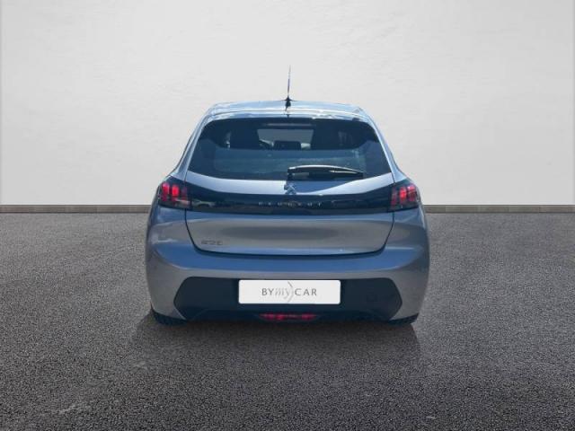 Peugeot 208 image 8