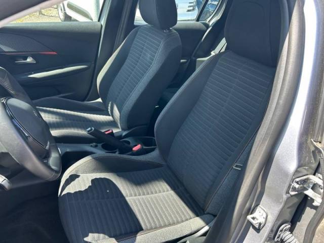 Peugeot 208 image 6