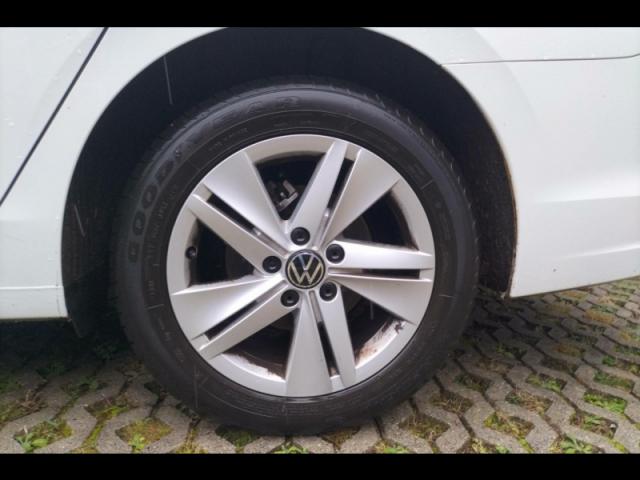 Volkswagen Golf image 5