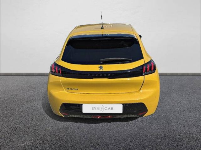Peugeot 208 image 6