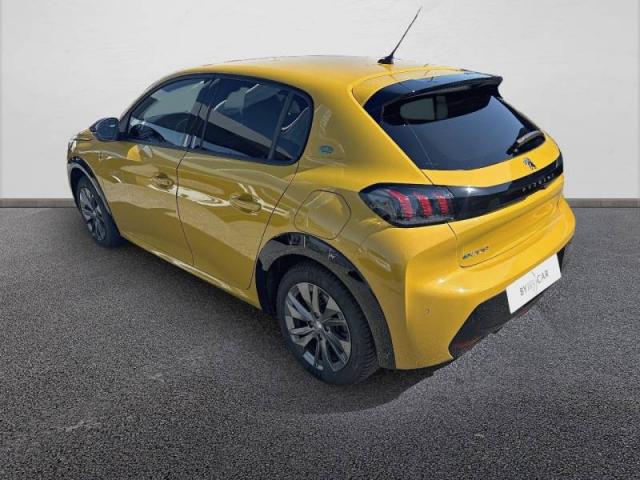 Peugeot 208 image 9