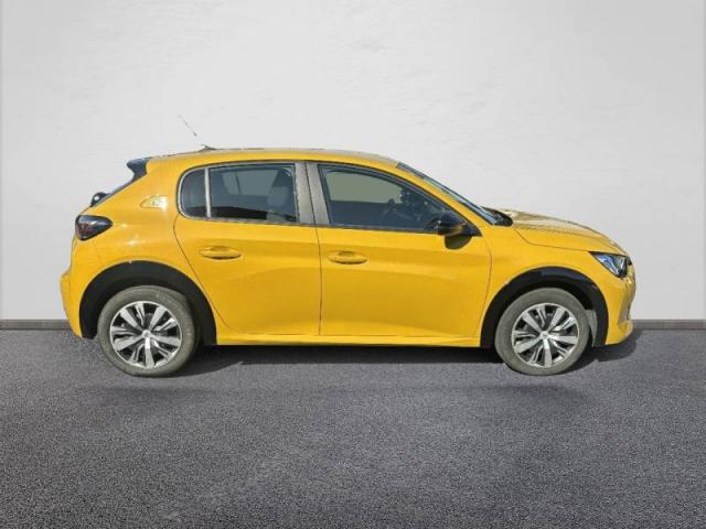 Peugeot 208 image 8