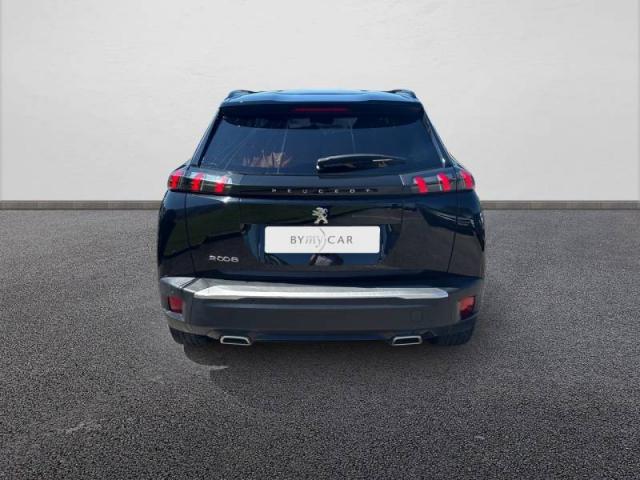 Peugeot 2008 image 2