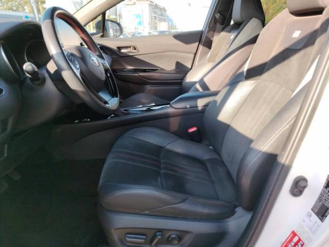 Toyota C-Hr image 1