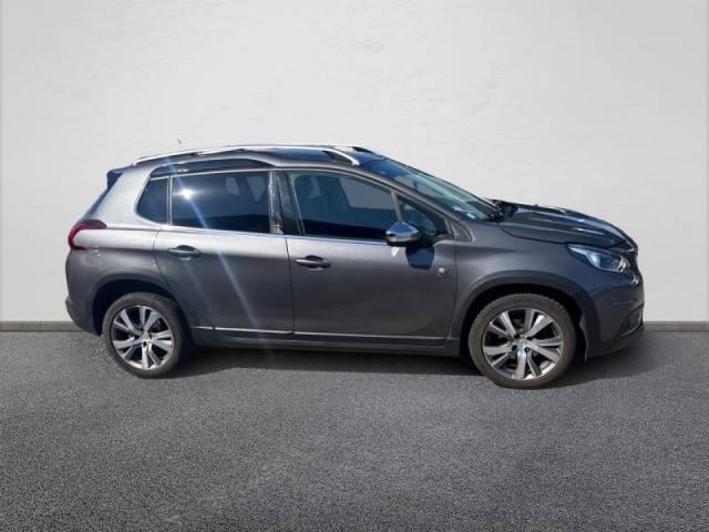 Peugeot 2008 image 2
