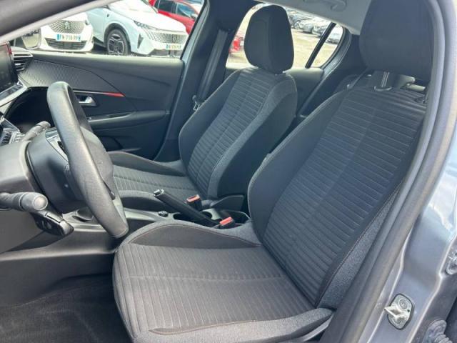 Peugeot 208 image 9