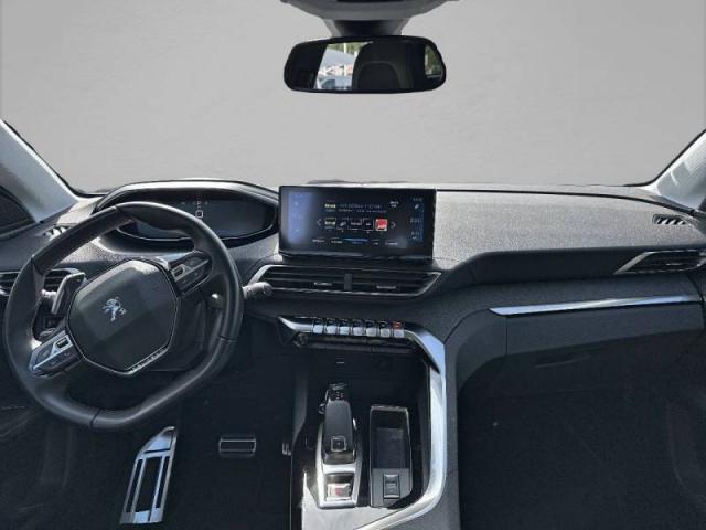 Peugeot 3008 image 2