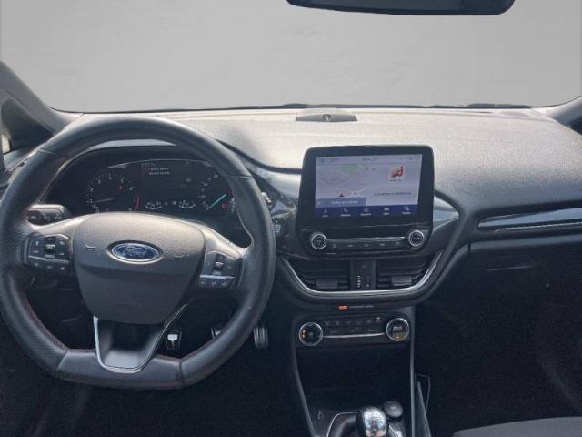 Ford Fiesta image 9