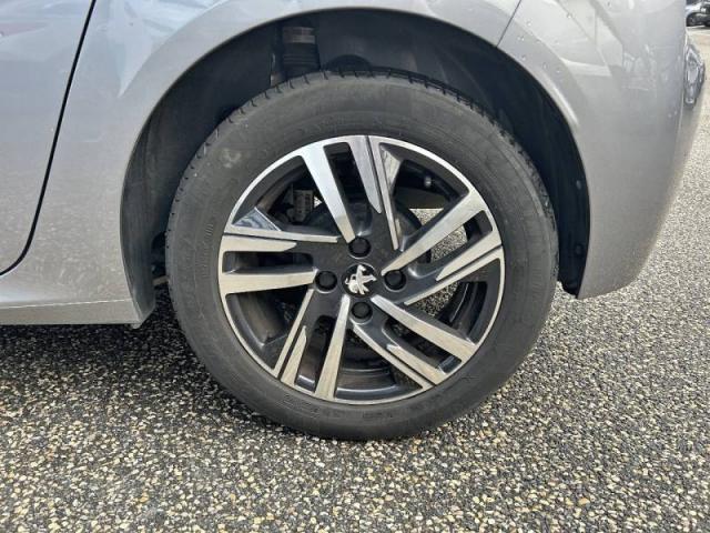 Peugeot 208 image 7