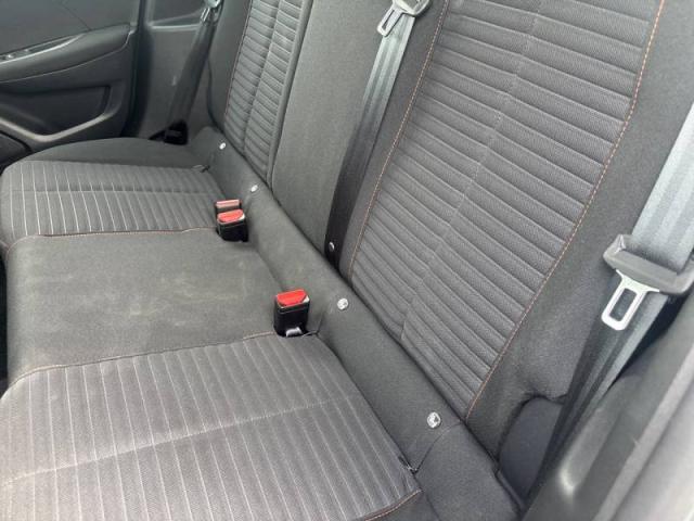 Peugeot 208 image 7