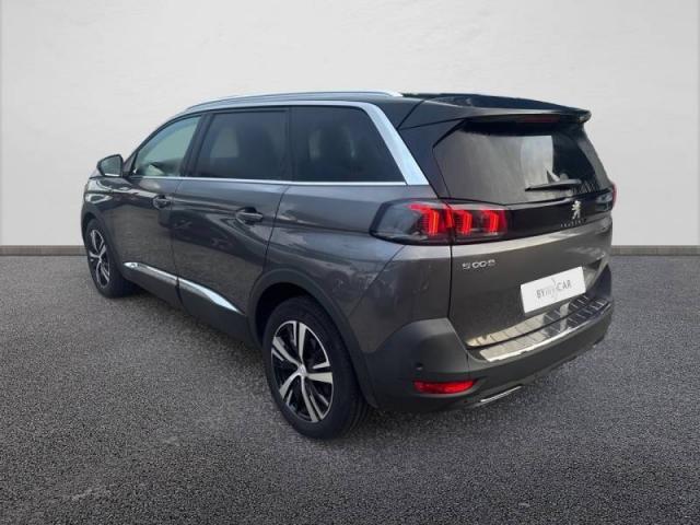 Peugeot 5008 image 1