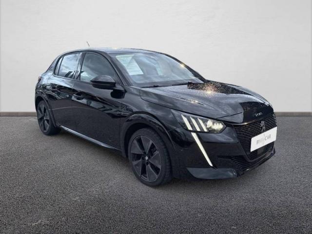 Peugeot 208 image 8