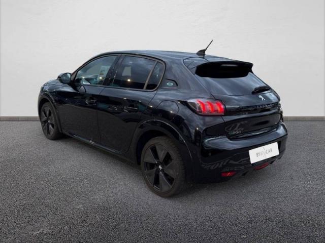 Peugeot 208 image 6