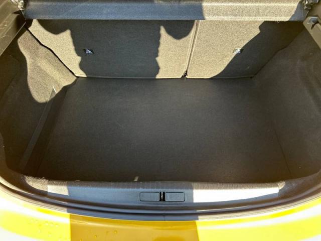 Peugeot 208 image 4