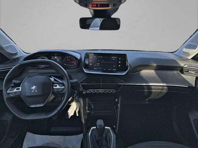 Peugeot 208 image 6