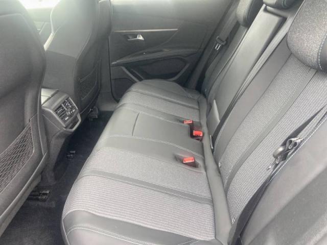 Peugeot 3008 image 3