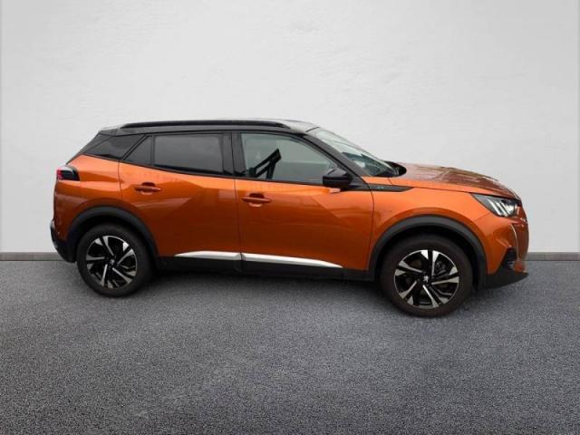 Peugeot 2008 image 3