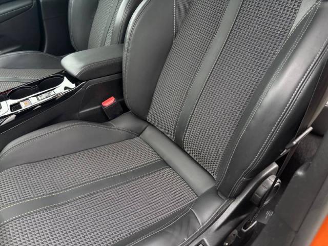 Peugeot 2008 image 4