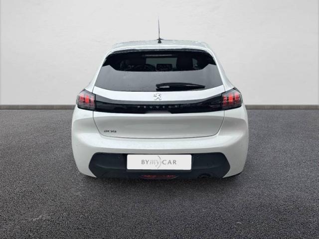 Peugeot 208 image 8
