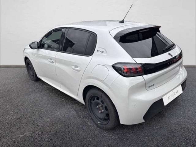 Peugeot 208 image 5