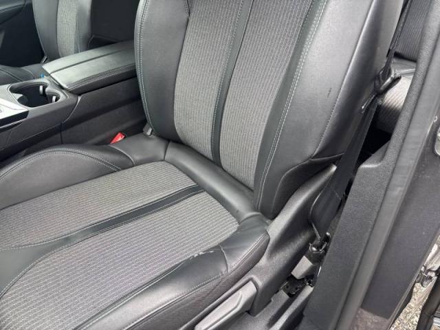 Peugeot 5008 image 5