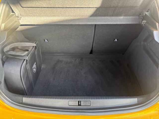 Peugeot 208 image 4